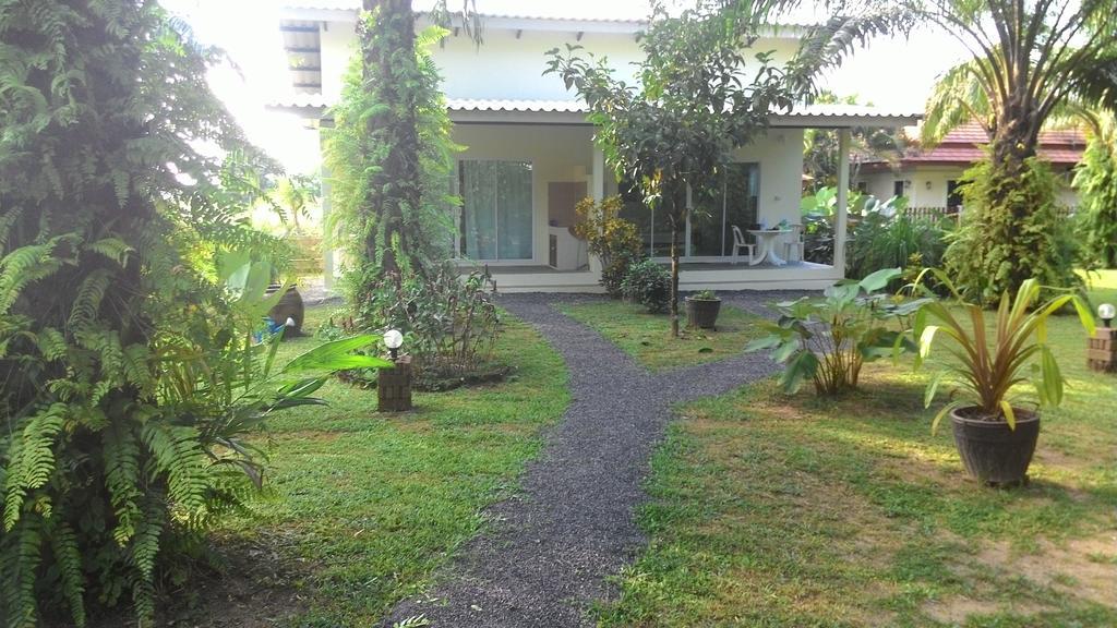 Aathid Garden Khao Lak Villa Ruang foto